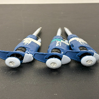 VWR Pipettes x14 image 1